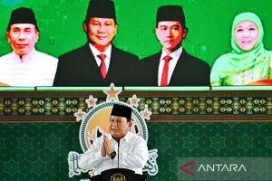 Prabowo puji Khofifah sebagai pemimpin berorientasi rakyat