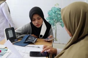 Antusiasme warga cek kesehatan gratis di puskesmas Meuraxa Banda Aceh