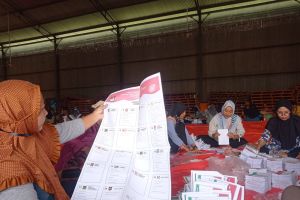 KPU Ponorogo jual surat suara bekas Pemilu Rp210 juta
