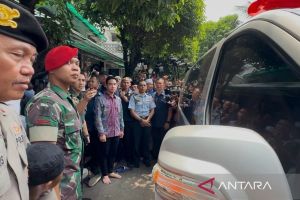 Wapres Gibran layat dan ikut shalatkan jenazah Titiek Puspa