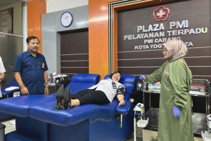 Kanwil Ditjenpas DIY gelar donor darah sambut HBP Ke-61