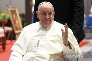 Selebritas Tanah Air berduka atas meninggalnya Paus Fransiskus