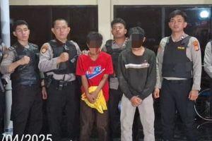 Polisi tangkap dua remaja bawa celurit yang diduga hendak tawuran