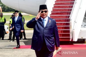 Presiden tiba di Brunei disambut pasukan jajar kehormatan