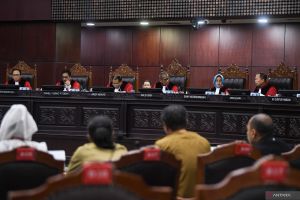 MK hapus larangan pemantau pemilu lakukan kegiatan selain pemantauan