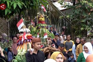 Tradisi Sedekah Bumi Lembur Sawah wujud ungkapan syukur petani Bogor