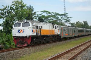 KAI Purwokerto: Pelaku pelemparan batu ke kereta api dapat dipidana