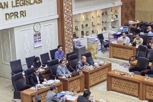 Ketua Baleg sebut MK mainkan norma dalam putusan soal pemisahan pemilu