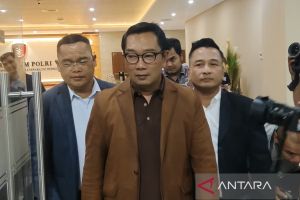 Ridwan Kamil diperiksa hari ini soal laporan terhadap Lisa Mariana