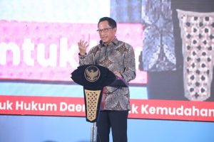 Mendagri: Pertimbangkan kondisi masyarakat saat susun hukum daerah