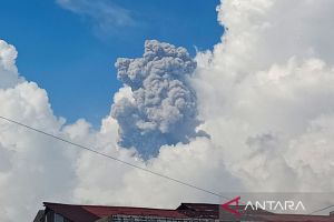 Erupsi kedua Gunung Marapi dilaporkan terjadi pada Rabu siang