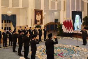 Prabowo beri surat terima kasih kepada menteri terkena "reshuffle"