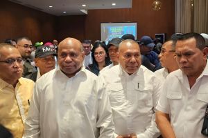 Matius Fakhiri ajak masyarakat bersatu bangun Papua usai putusan MK