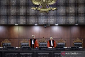 MK tolak permohonan syarat capres/caleg/cakada minimal sarjana