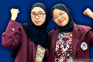 Tim debat UNG lolos National University Debating Championship