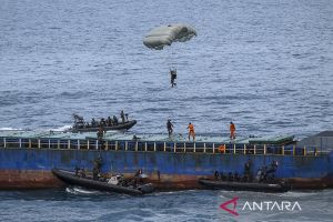 TNI AL ungkap seorang prajurit gugur saat terjun payung jelang HUT TNI