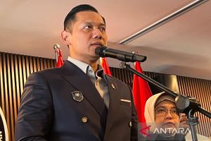 Hoaks, Prabowo copot AHY