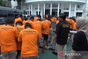 Polrestabes Surabaya panggil psikiater usai gerebek LGBT Siwalan Party