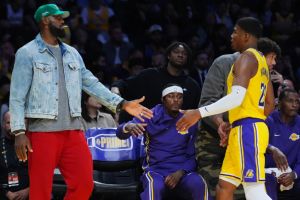 LeBron James latihan dengan tim G-League untuk kembali perkuat Lakers