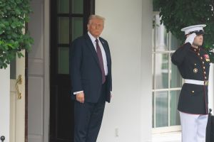 Trump sanggah kabar serangan darat terhadap Venezuela