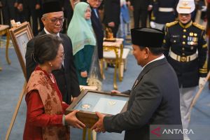 Profil 10 pahlawan nasional baru yang ditetapkan Prabowo tahun 2025