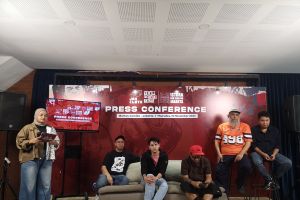 Maxime Bouttier akan tampil di JakCloth sebagai anggota Dear9Three