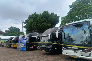 Polisi sita 7 bus hasil TPPU impor pakaian bekas jaringan Korsel-Bali