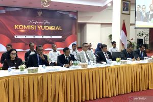 Anggota KY usul syarat calon hakim agung diperberat