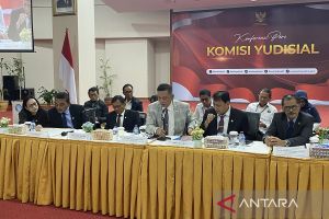 Tak ada alternatif lain, KY usul hakim "dagang perkara" dipecat