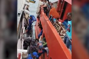 Kapal Cantika Lestari 9C rute Weda kandas, 312 penumpang dievakuasi