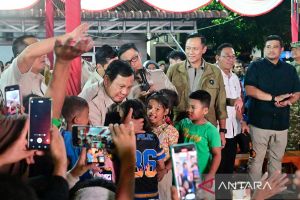 Sepekan, Prabowo malam tahun baru di Tapsel hingga MBG untuk lansia