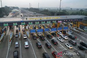 Jasamarga perbanyak gardu arah Jakarta di Gerbang Tol Cikampek Utama