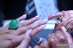 Ketika di Sri Lanka lagi ramai penggemar batu akik