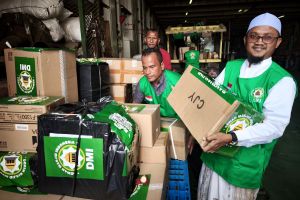 DMI Aceh terima bantuan peralatan ibadah untuk masjid terdampak banjir