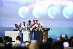 Presiden Prabowo meresmikan RDMP di Balikpapan