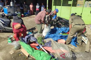 Pemkot Bengkulu tertibkan PKL dan bangunan liar di Pasar Panorama