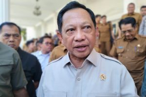 Mendagri paparkan kondisi jalan dan ekonomi akibat bencana Sumbar