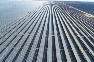 Lautan surya di kawasan gurun Abu Dhabi