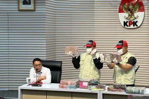 KPK sita Rp2,6 miliar dari Bupati Pati Sudewo dan tiga tersangka lain