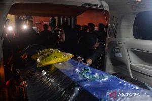 Jenazah korban kecelakaan pesawat ATR 42-500 tiba di Jakarta