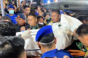 Jenazah perempuan korban pesawat ATR 42-500 jalani proses identifikasi