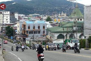 Alasan Wali Kota Bodewin dukung program gentengisasi di Ambon