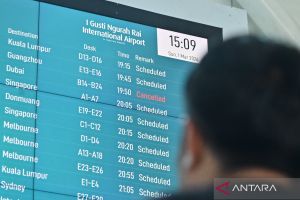 Kemarin, jamaah umrah agar tunda keberangkatan hingga Ketua KPAI wafat