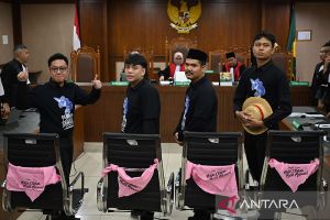 Delpedro minta Menko Yusril dan negara pulihkan harkat dan martabatnya