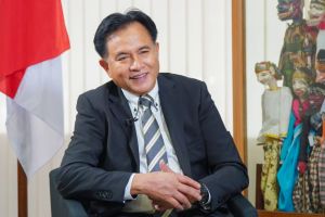 Yusril: Ganti rugi materiel Delpedro dapat ditempuh lewat praperadilan