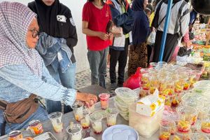 Berburu takjil jadi ruang toleransi di Maluku