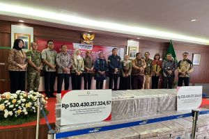 Kejari Jakbar setor Rp530 miliar rampasan judi online ke kas negara