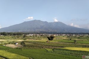 Gunung Marapi erupsi dua kali dalam waktu berdekatan