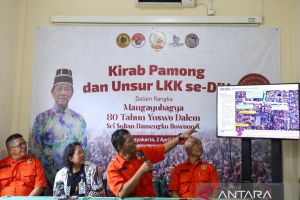Paguyuban Lurah DIY gelar kirab budaya HUT Ke-80 Sultan HB X