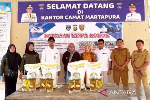 Bulog OKU salurkan 2.290 ton beras bantuan pangan di dua kabupaten